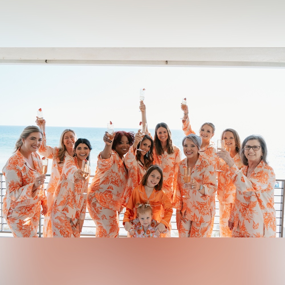 NEW (M) Victoria's Secret Satin Long Pajama Set in orange tropical toile